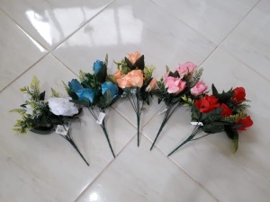 FLOR ARTIFICIAL ROSA COM 5 GALHOS